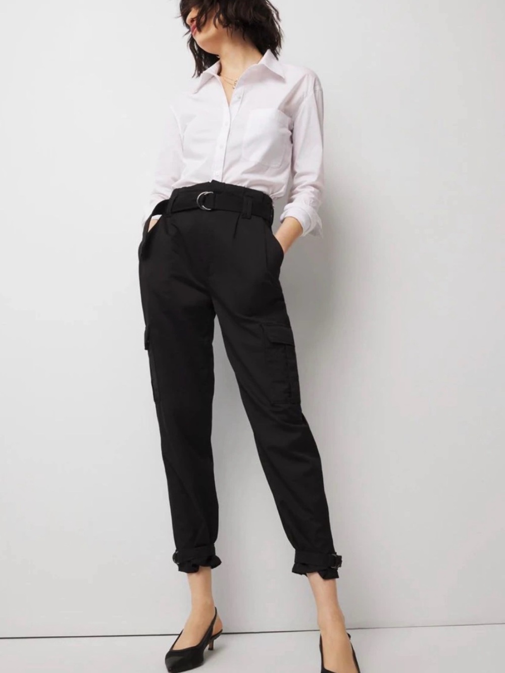 WHBM Extra High-Rise Pret Cargo Tapered Ankle Pant 10P